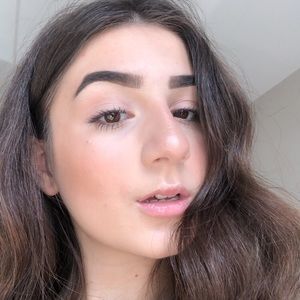 Meet your Posher, Bella